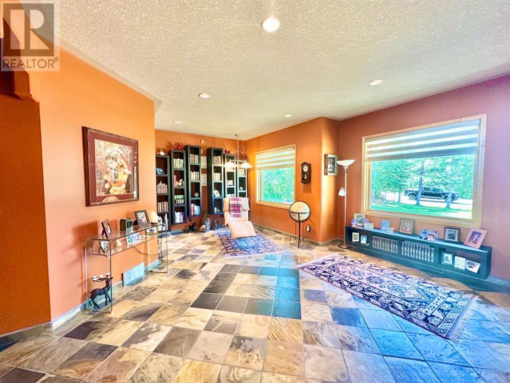 100 TRINITY Boulevard, Lac La Biche