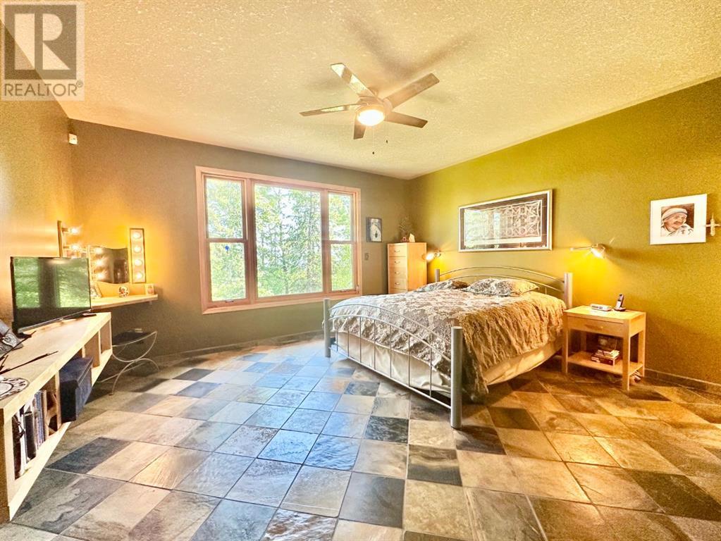 100 TRINITY Boulevard, Lac La Biche
