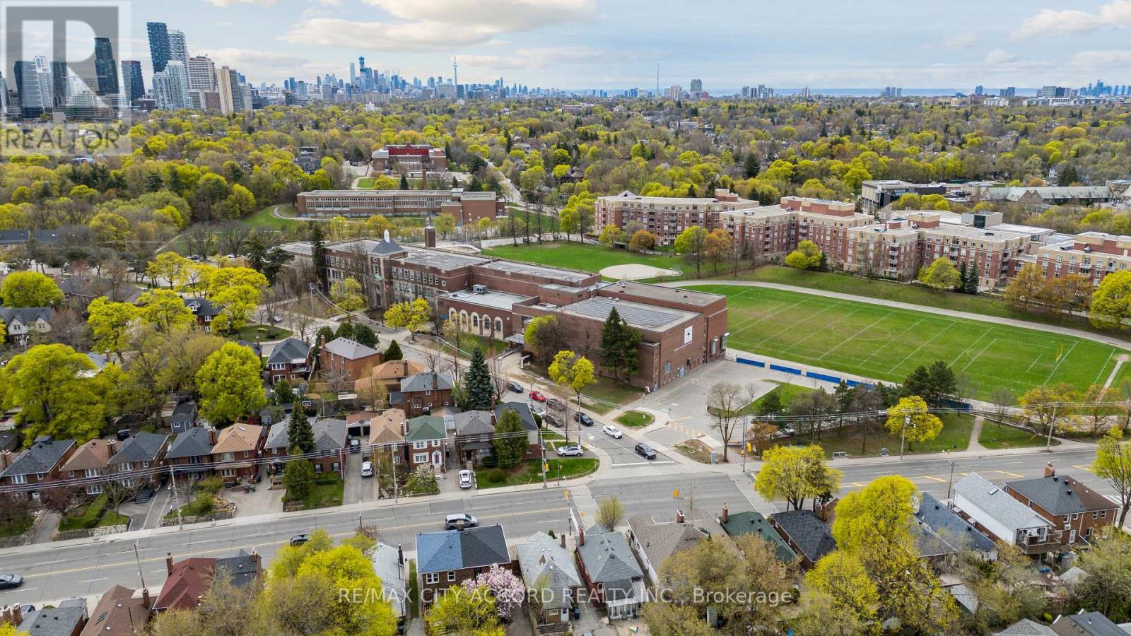 Photo 49 of 210 485 Rosewell Avenue, Toronto ON