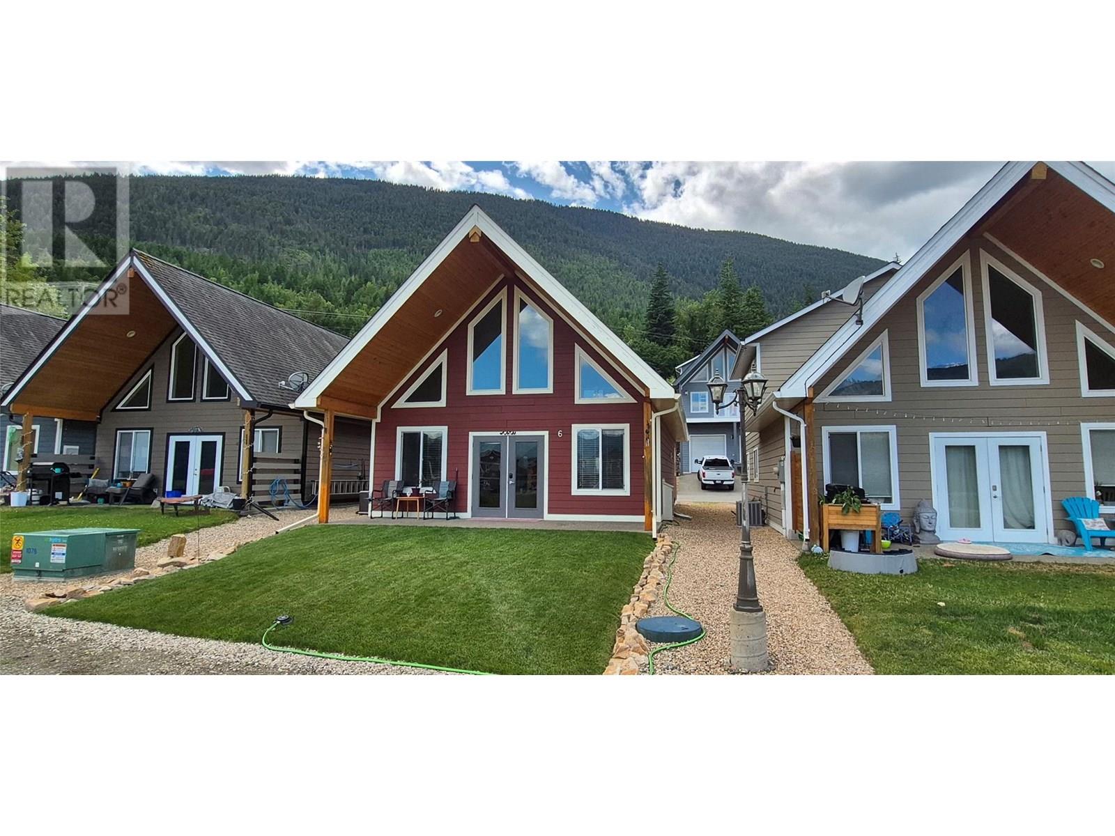 Photo 10 of 5211 Trans Canada Highway Unit 6, Salmon Arm BC