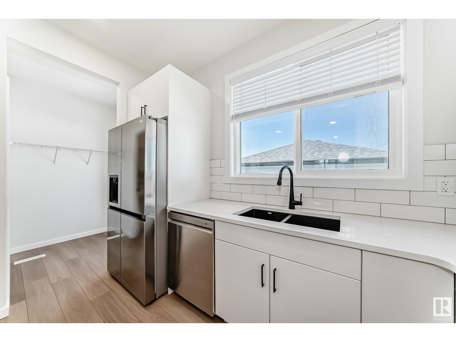 Photo 16 of 7018 54 Av, Beaumont AB