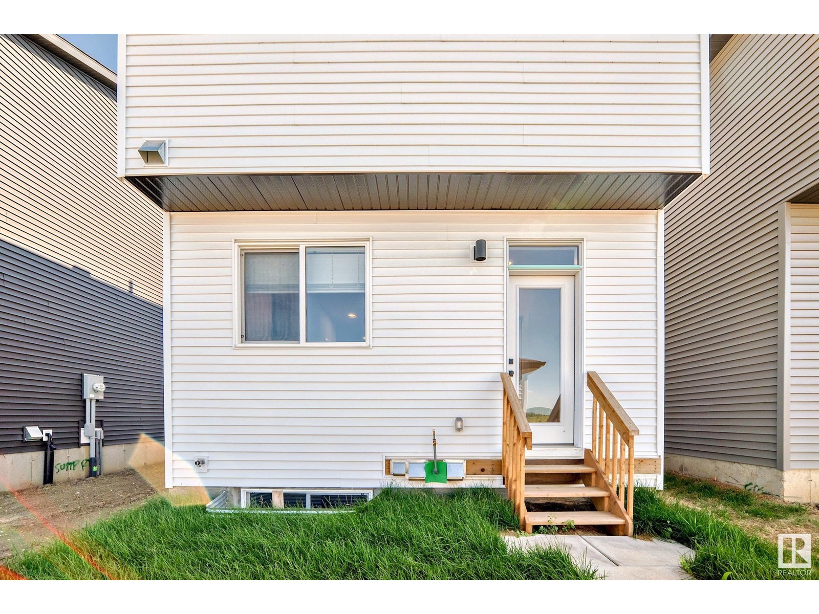 Photo 58 of 7018 54 Av, Beaumont AB
