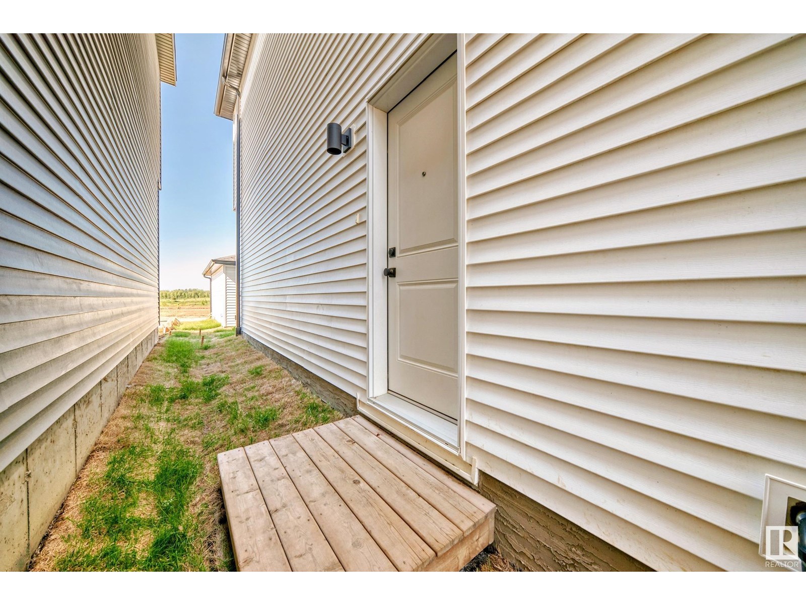 Photo 60 of 7018 54 Av, Beaumont AB