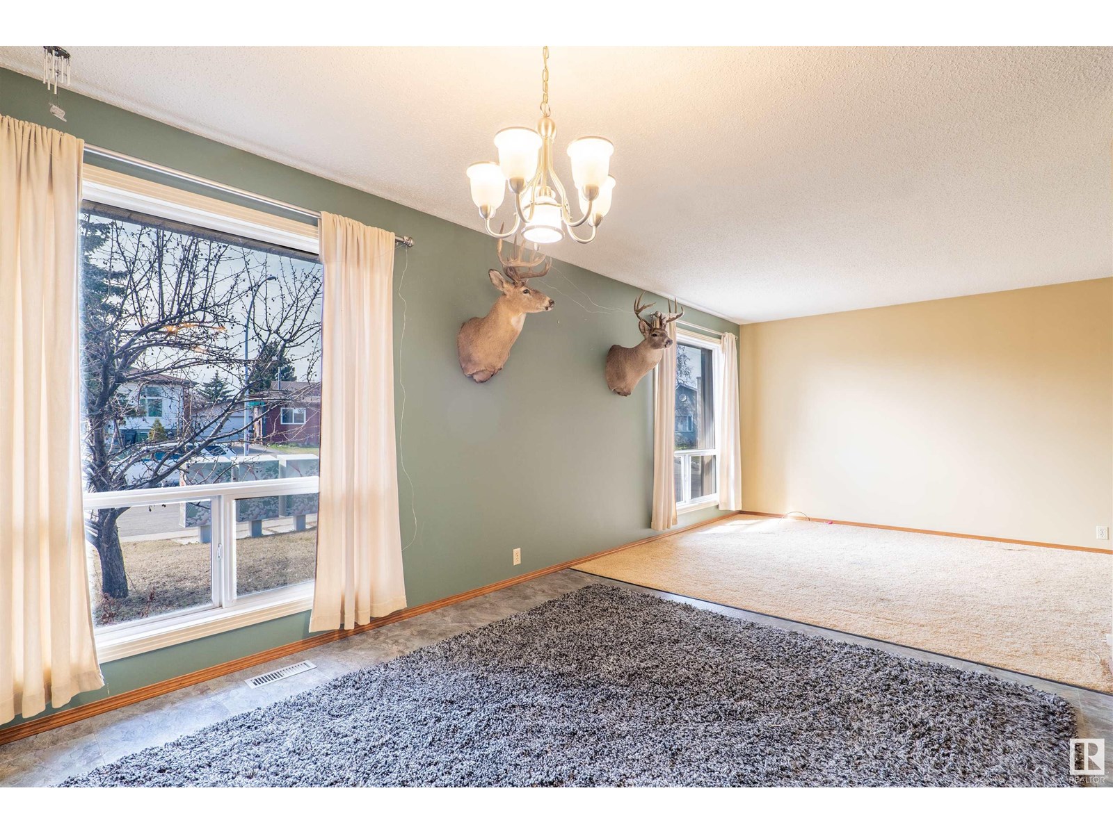 Photo 35 of 2667 89 St Nw, Edmonton AB