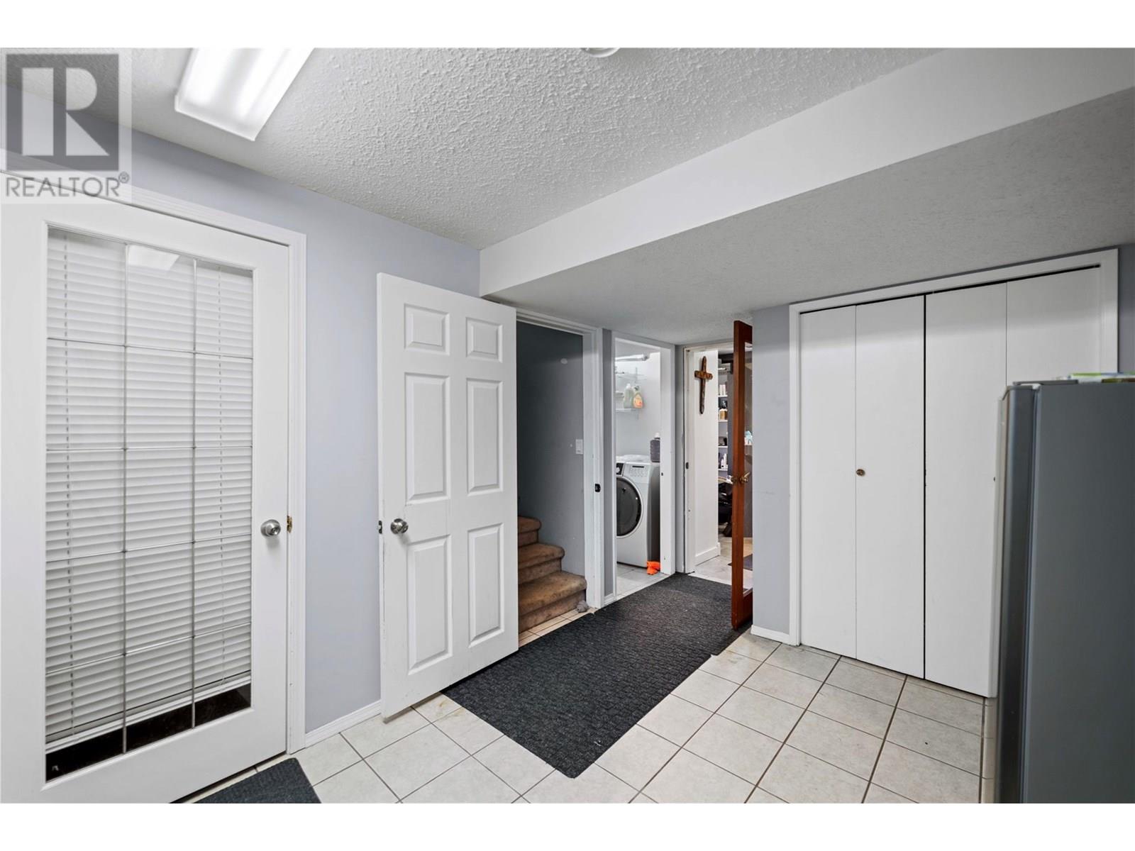 Photo 23 of 593 Braemar Drive, Kamloops BC