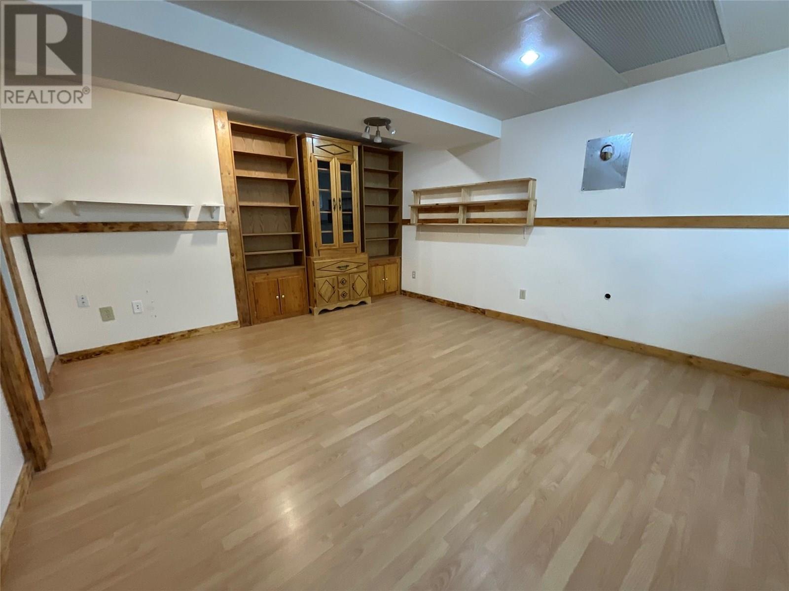 Photo 25 of 120 Ash Crescent, Tumbler Ridge BC