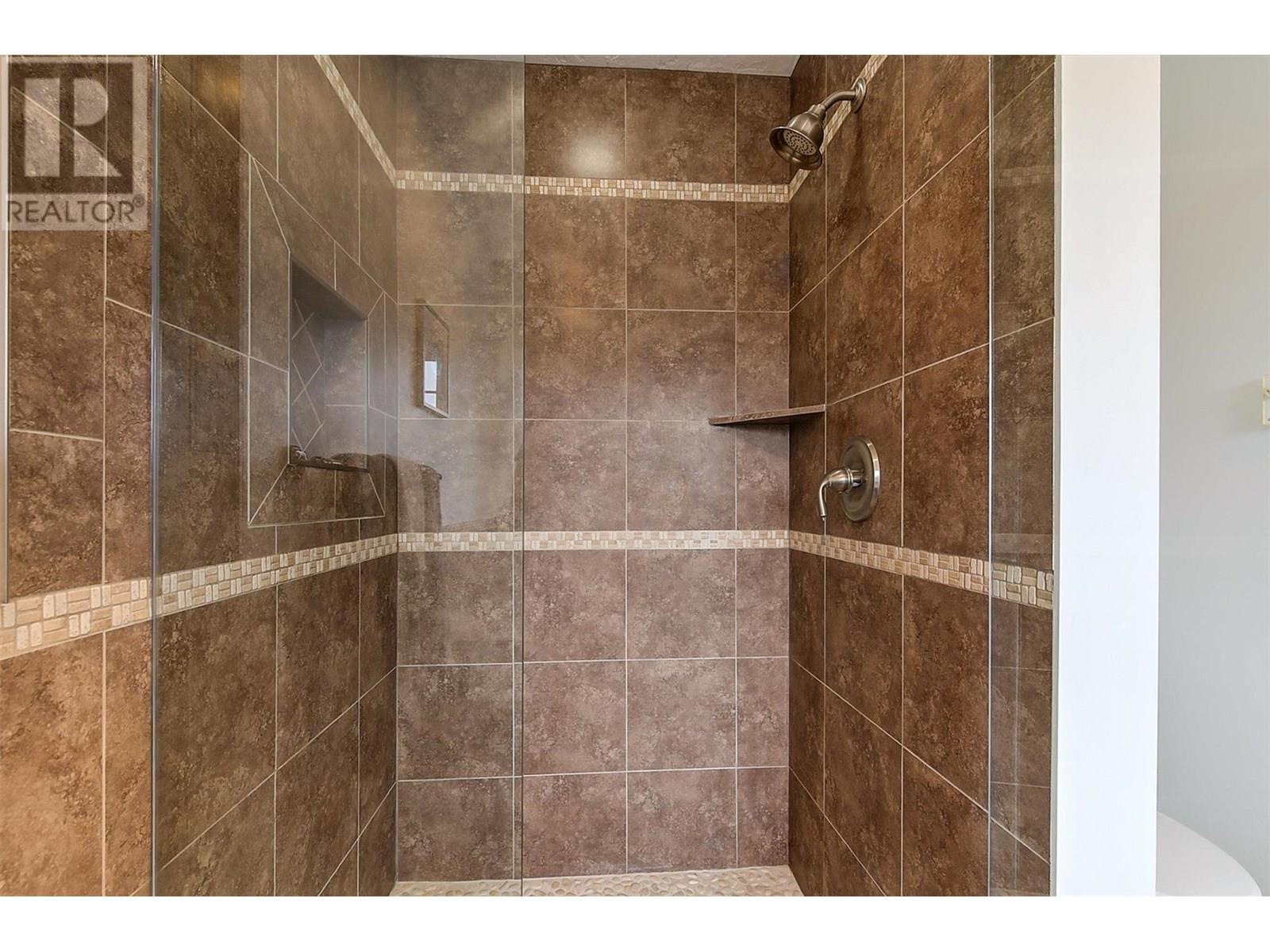  16738 Commonage Road, Lake Country