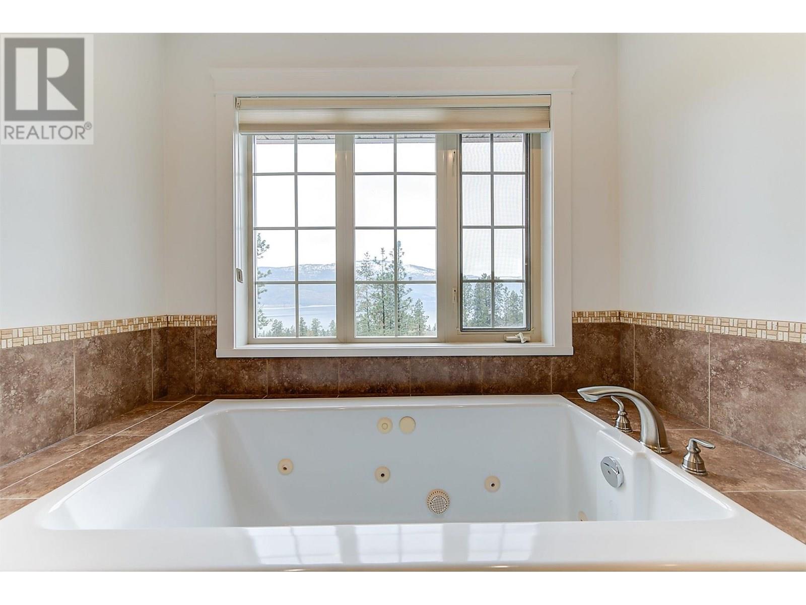  16738 Commonage Road, Lake Country