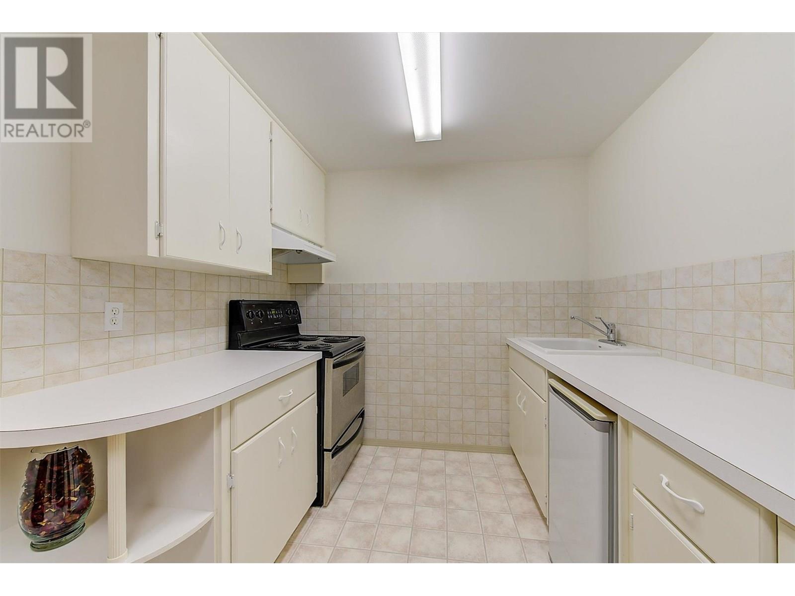  16738 Commonage Road, Lake Country