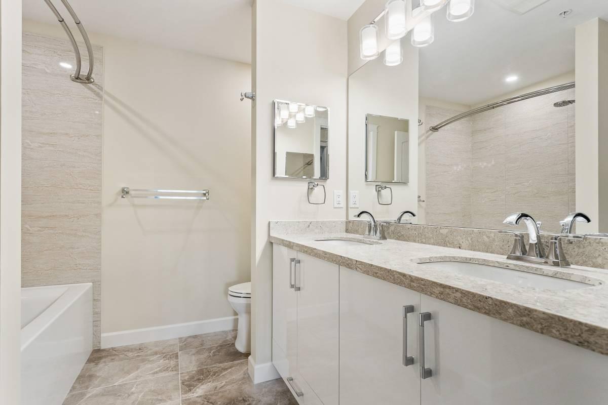 Photo 12 of 307 20367 85 Avenue, Langley BC