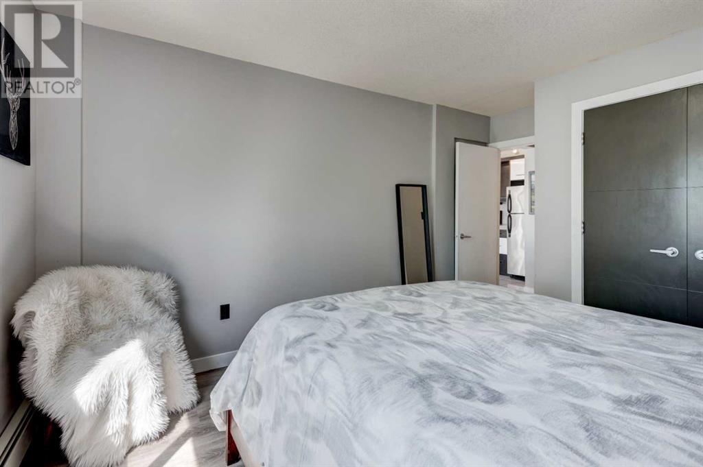 413, 324 22 AVENUE SW - Image 19