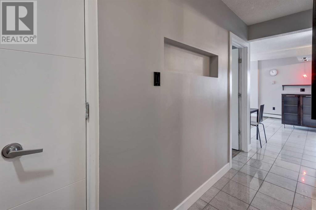 413, 324 22 AVENUE SW - Image 23