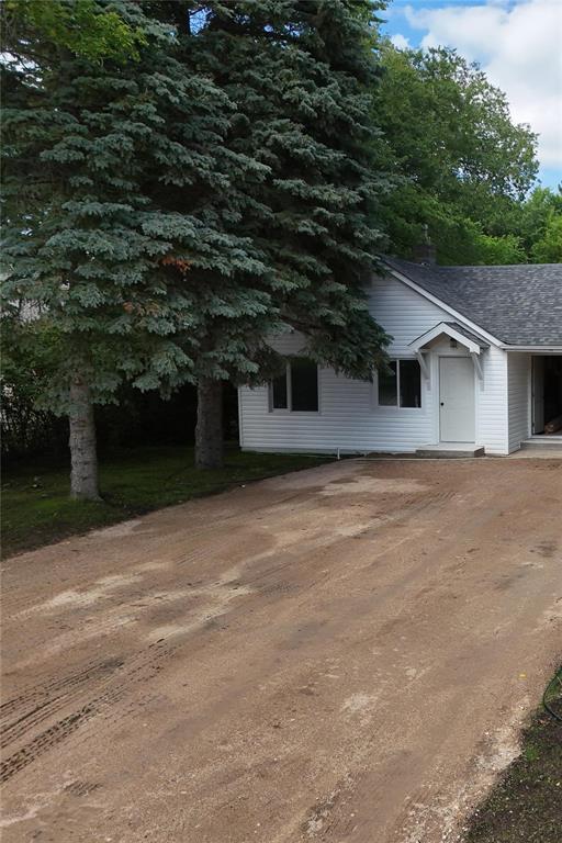 Photo 6 of 497 First Street, Steinbach MB