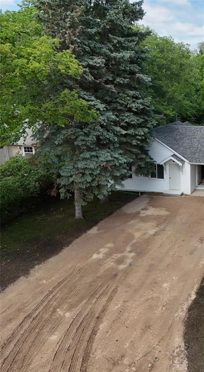 Photo 5 of 497 First Street, Steinbach MB