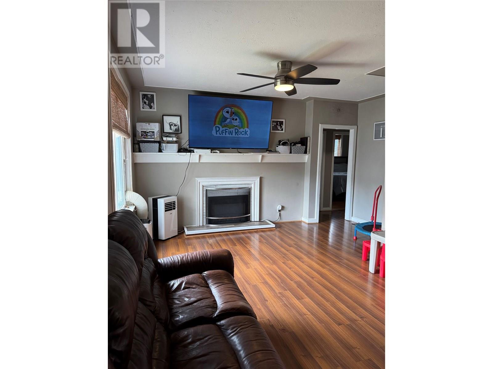  1087 Government Street, Penticton