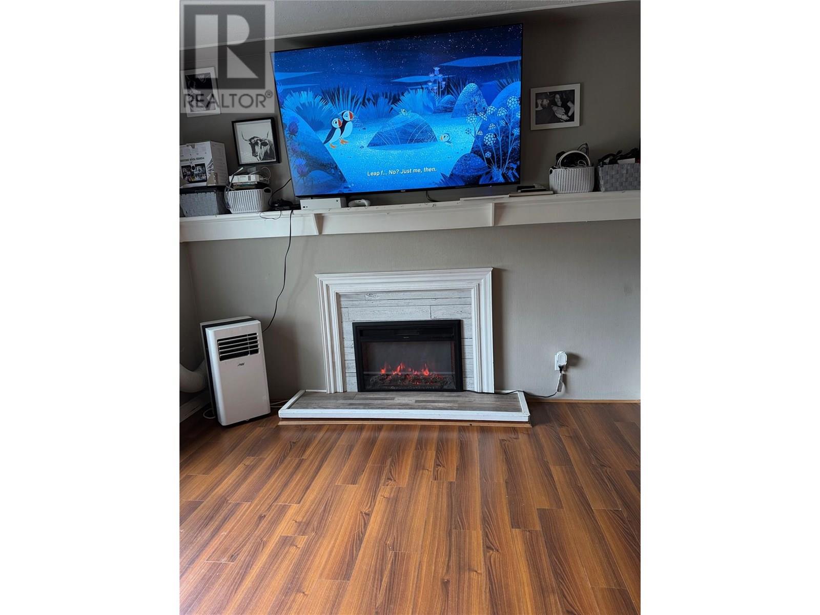  1087 Government Street, Penticton