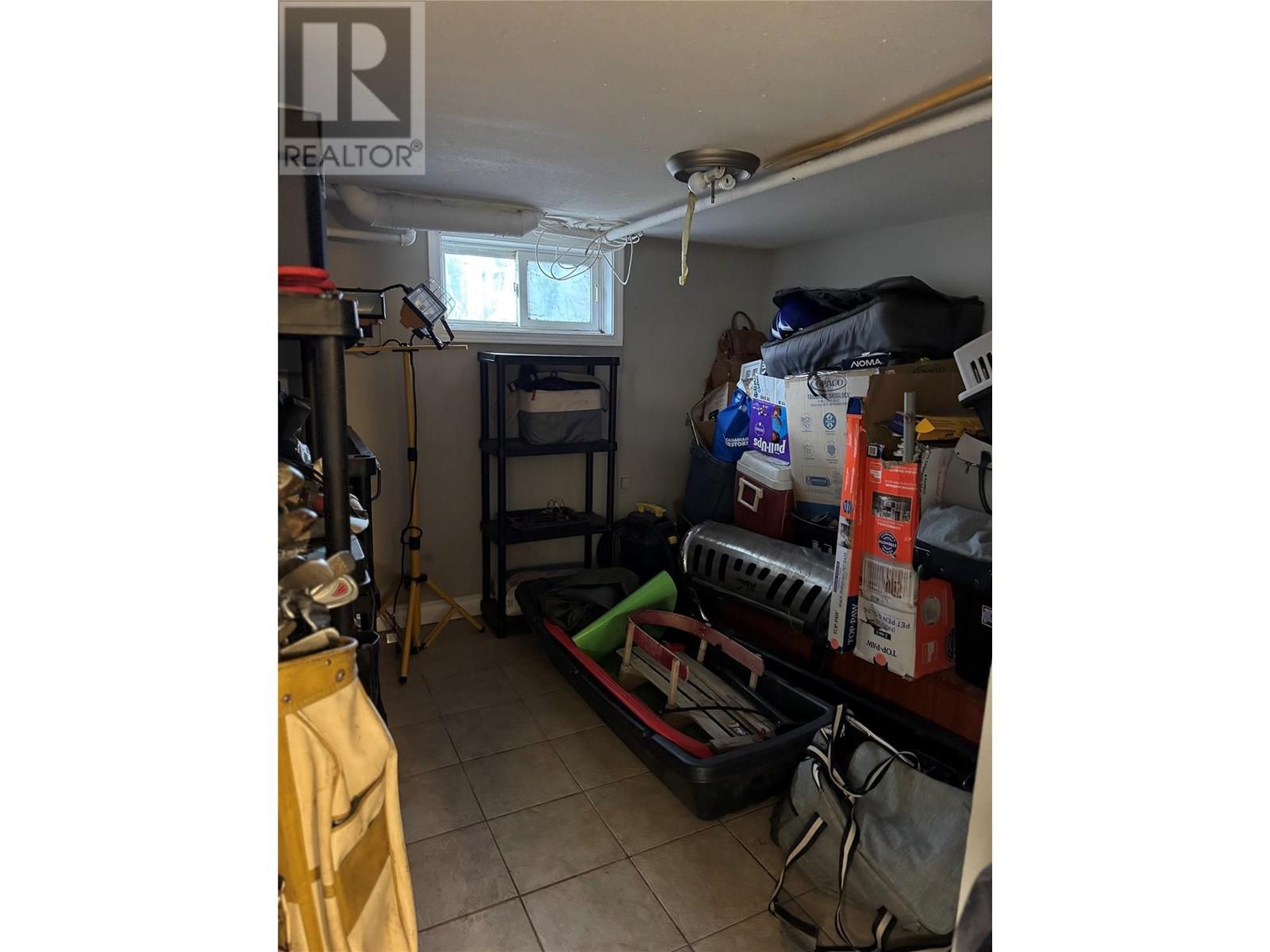  1087 Government Street, Penticton