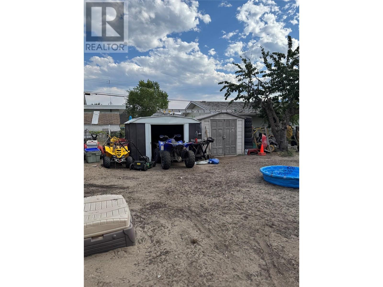  1087 Government Street, Penticton