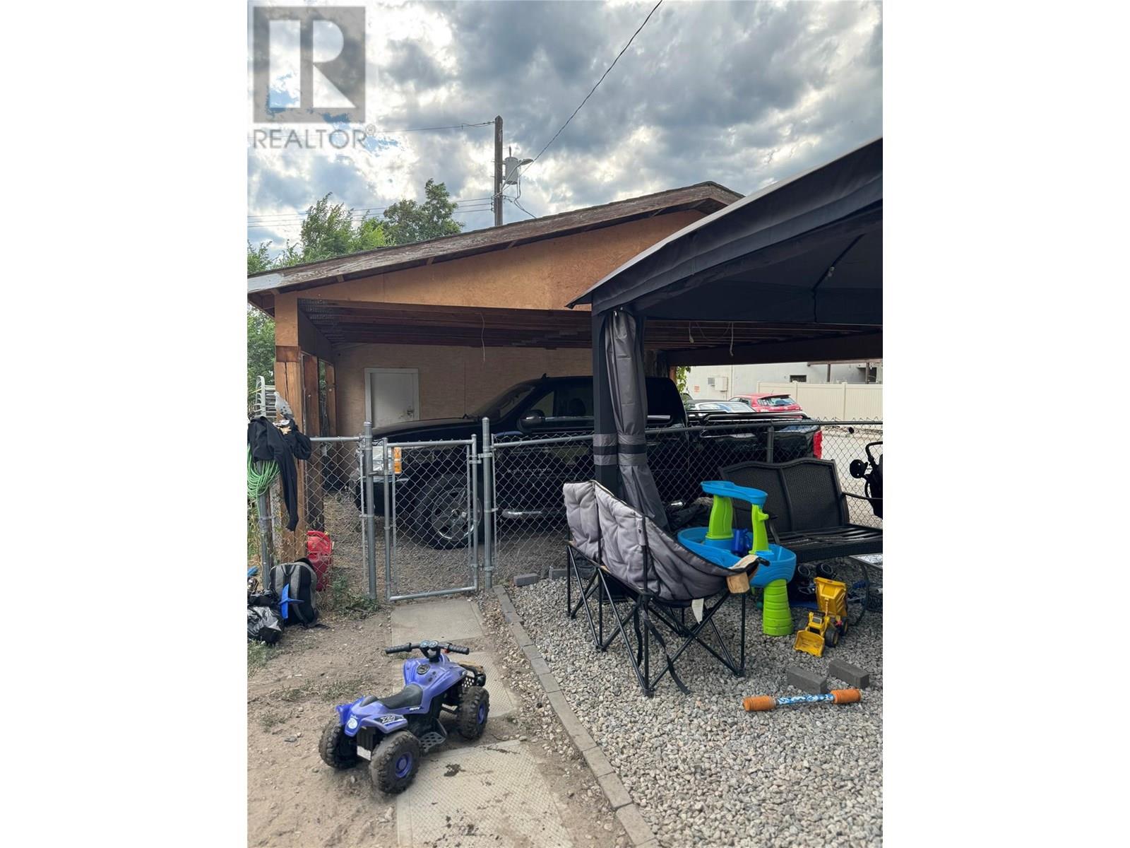  1087 Government Street, Penticton