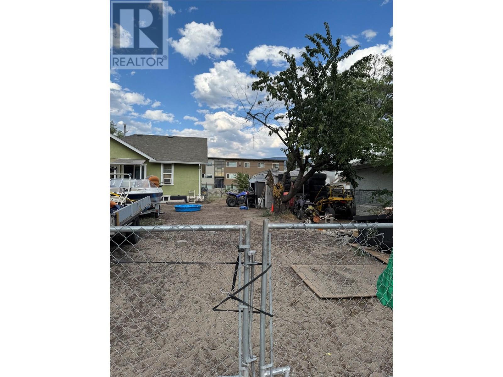  1087 Government Street, Penticton