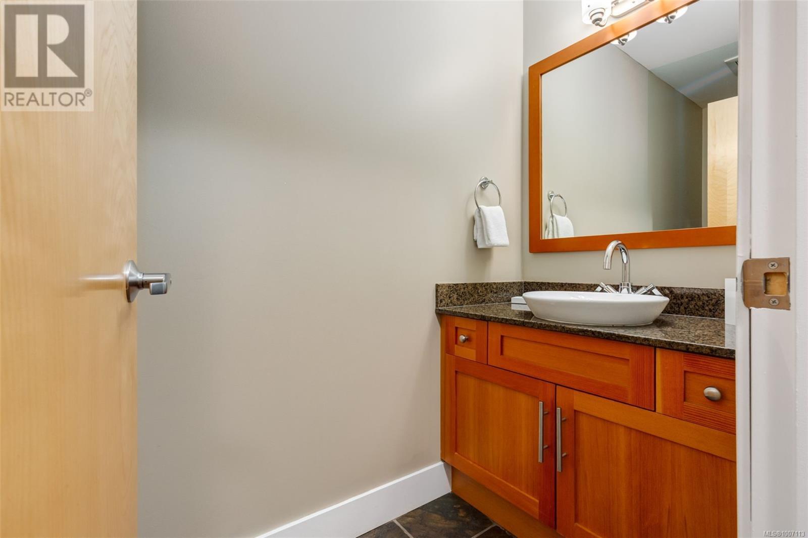 Photo 18 of 906 D 181 Beachside Dr, Parksville BC