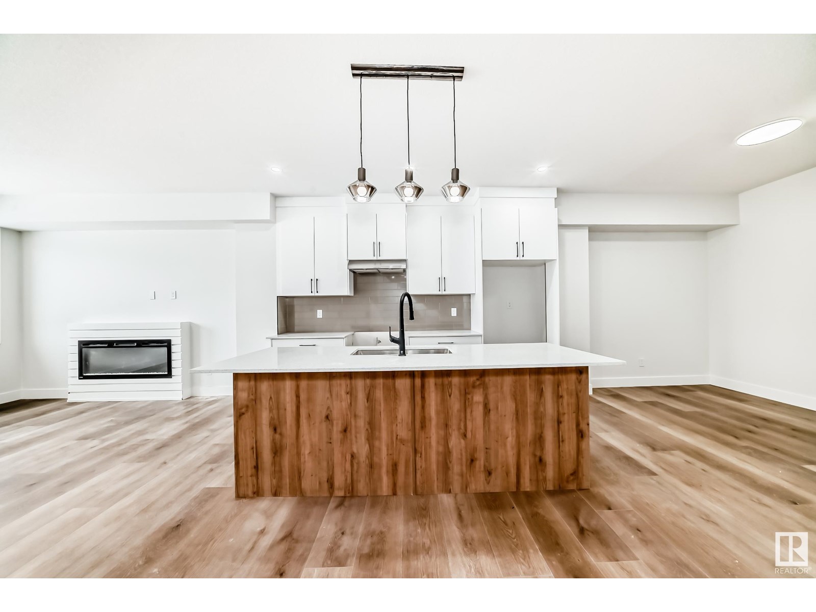 Photo 10 of 5024 67 St, Beaumont AB