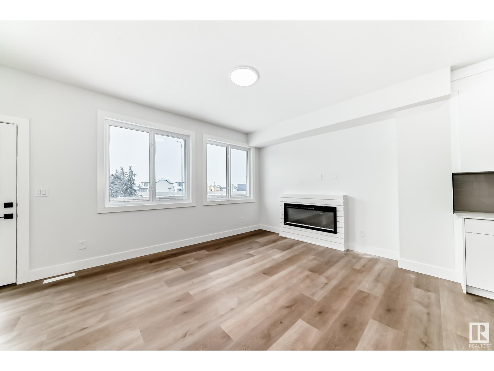 Photo 18 of 5024 67 St, Beaumont AB