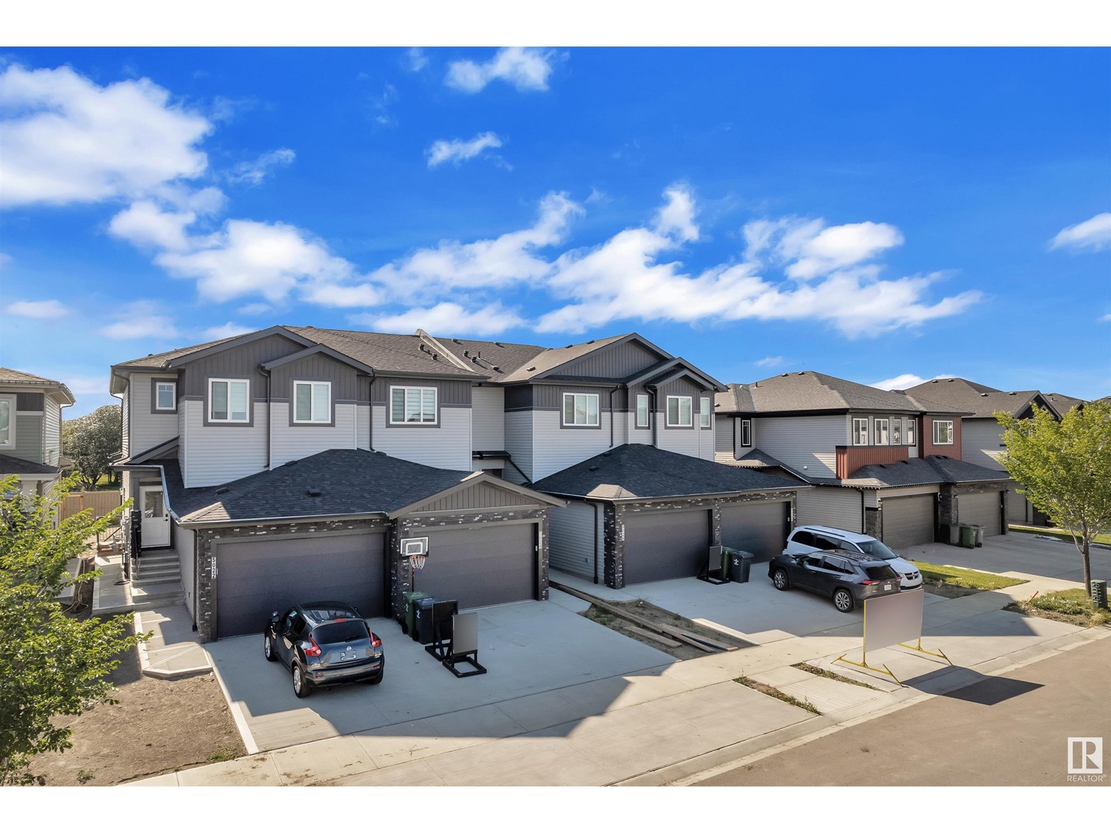 Photo 5 of 5024 67 St, Beaumont AB