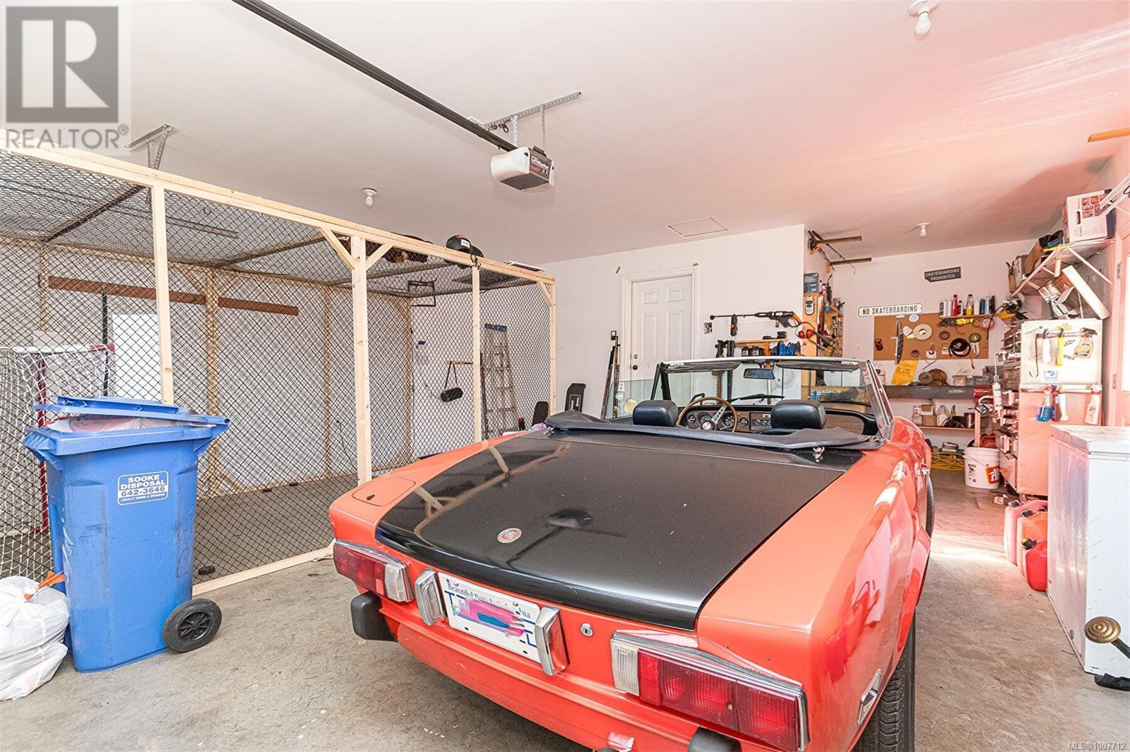 Photo 31 of 7100 Francis Rd, Sooke BC