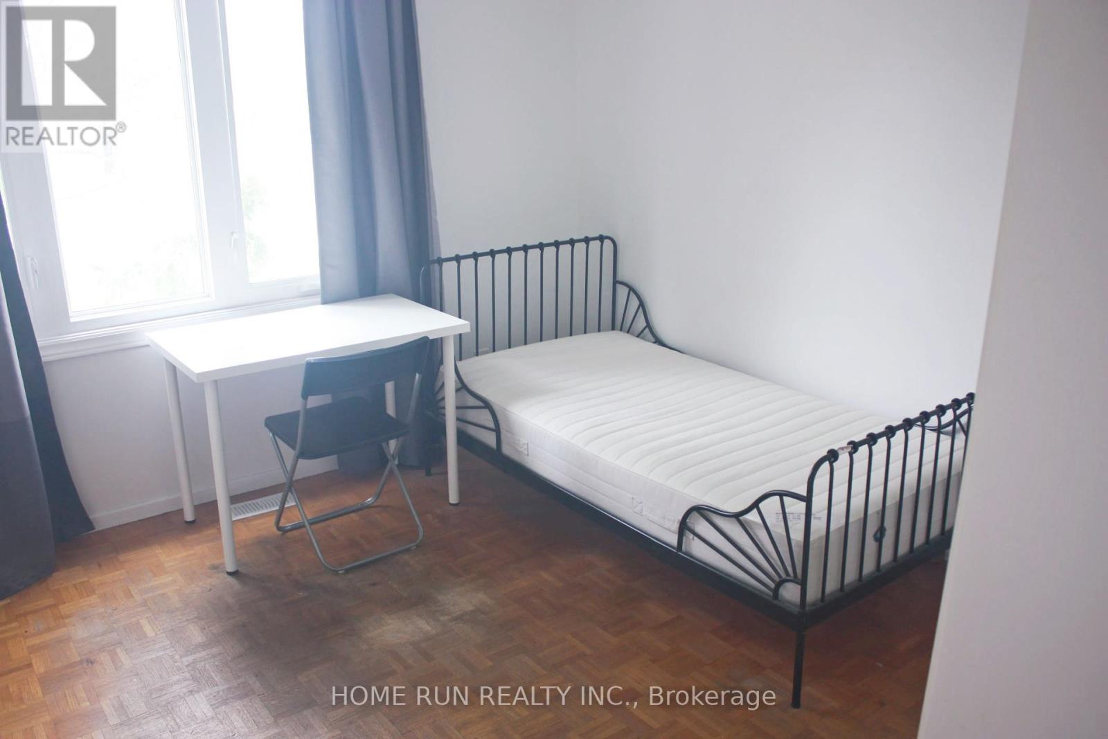 Photo 8 of 166 Withrow Avenue, Ottawa ON