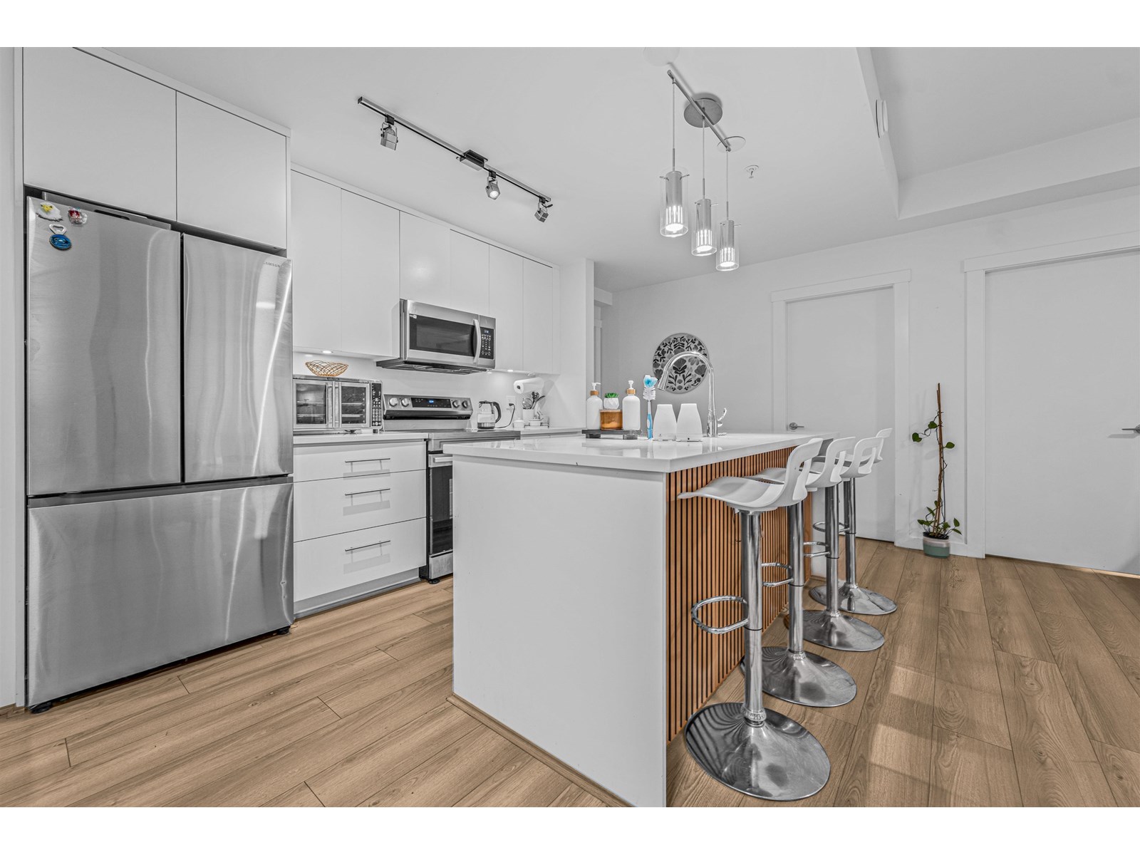 Photo 5 of 109 5420 208 Street, Langley BC