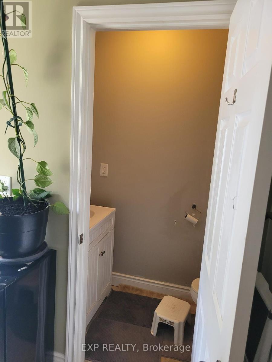 Photo 16 of 768 Mckay Avenue, Windsor ON