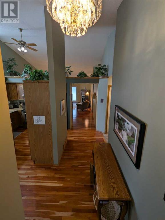 Single Family House Bungalow for Sale in  Douglasview Park SE Douglasdale/Glen Calgary 