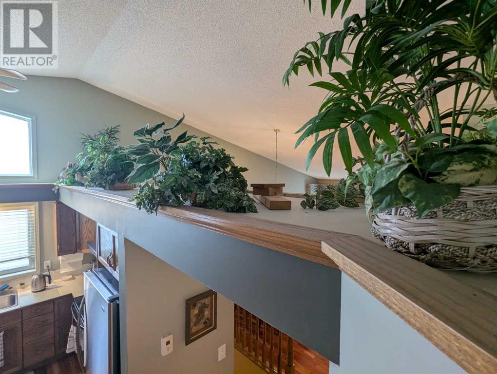 Single Family House Bungalow for Sale in  Douglasview Park SE Douglasdale/Glen Calgary 