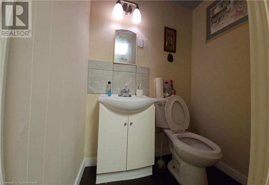 Photo 2 of 269 E Cannon Street E, Hamilton ON
