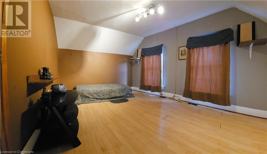 Photo 13 of 269 E Cannon Street E, Hamilton ON