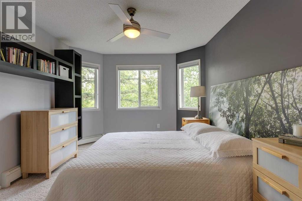 Single Family House for Sale in   Sierra Morena Mews SW Signal Hill Calgary 