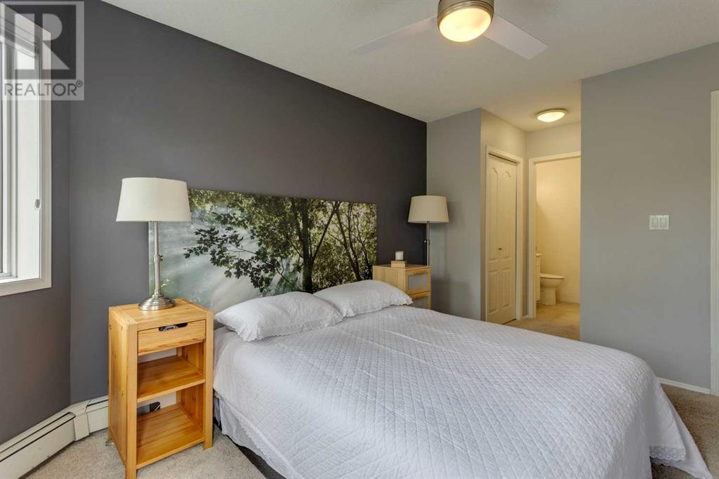 Single Family House for Sale in   Sierra Morena Mews SW Signal Hill Calgary 