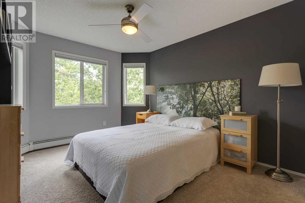 Single Family House for Sale in   Sierra Morena Mews SW Signal Hill Calgary 