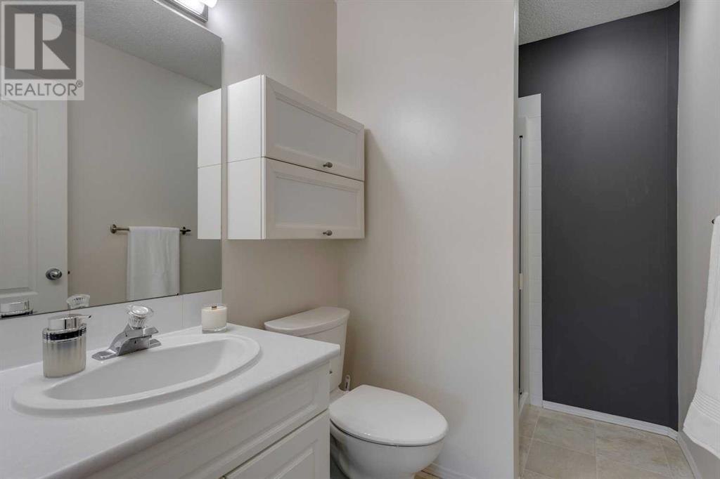Single Family House for Sale in   Sierra Morena Mews SW Signal Hill Calgary 