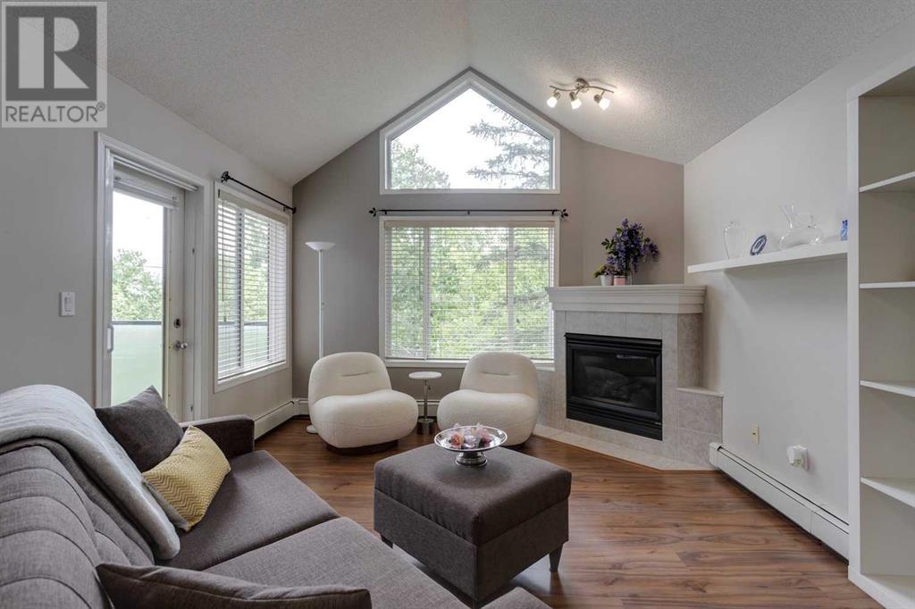 Single Family House for Sale in   Sierra Morena Mews SW Signal Hill Calgary 