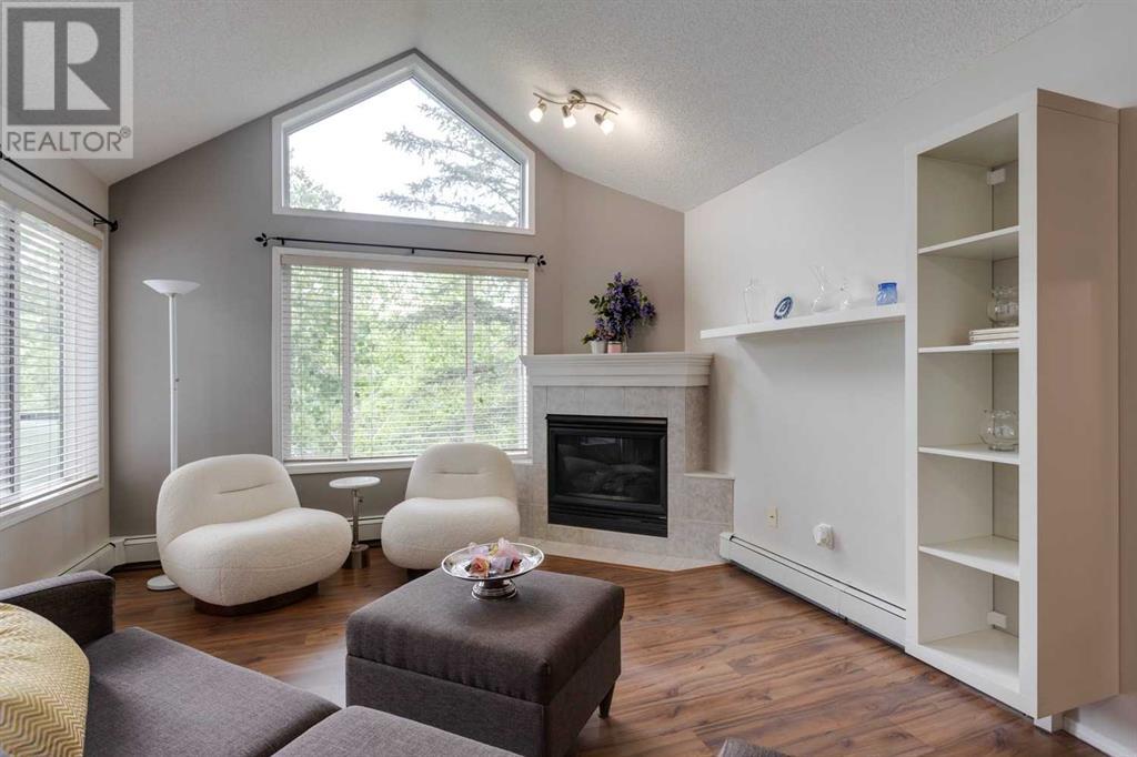 Single Family House for Sale in   Sierra Morena Mews SW Signal Hill Calgary 