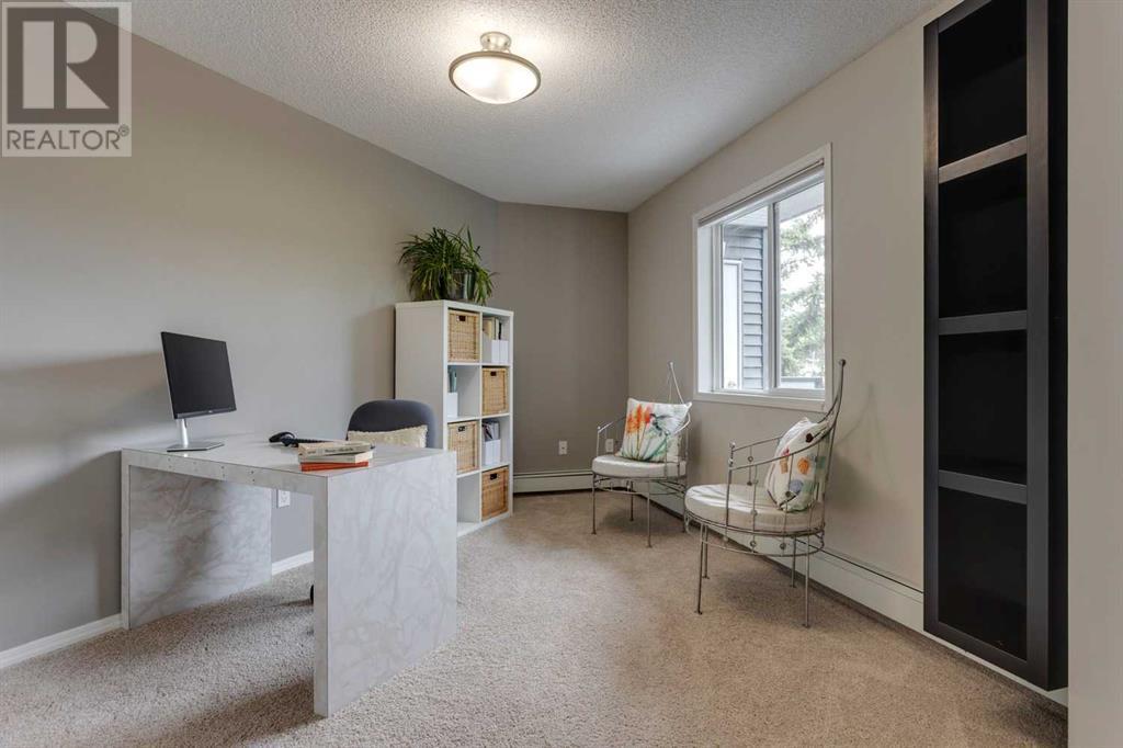 Single Family House for Sale in   Sierra Morena Mews SW Signal Hill Calgary 