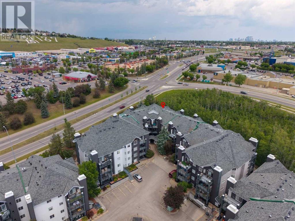 Single Family House for Sale in   Sierra Morena Mews SW Signal Hill Calgary 