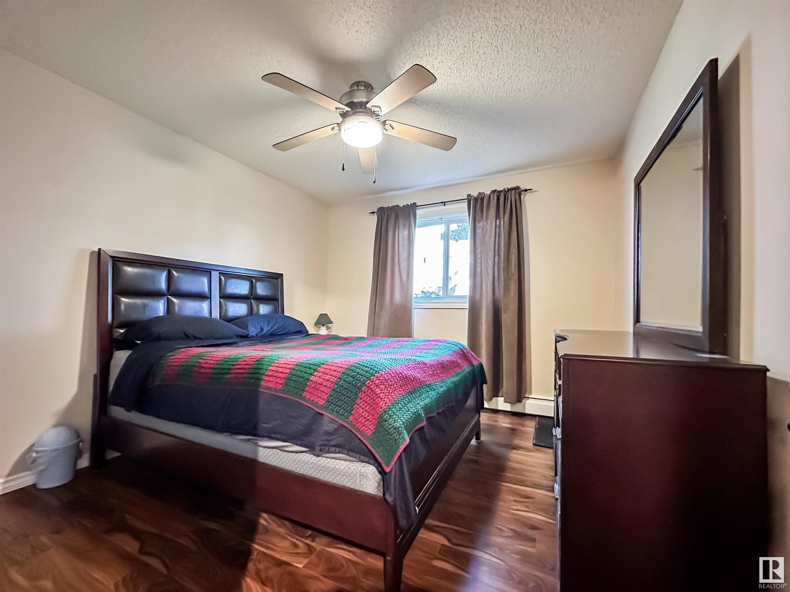 Photo 3 of 101 10555 83 Av Nw, Edmonton AB
