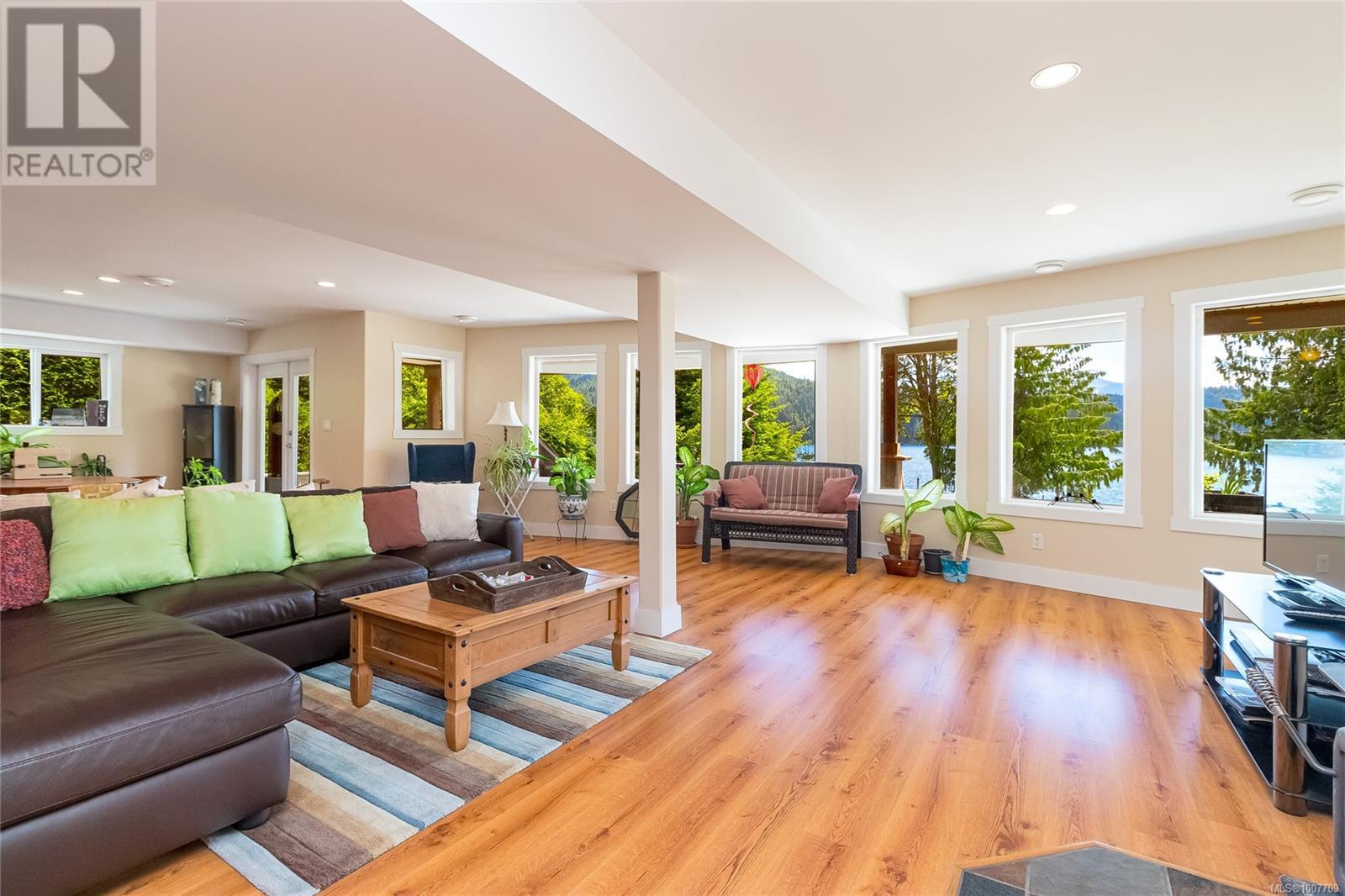 10146 YOUBOU RD - 37