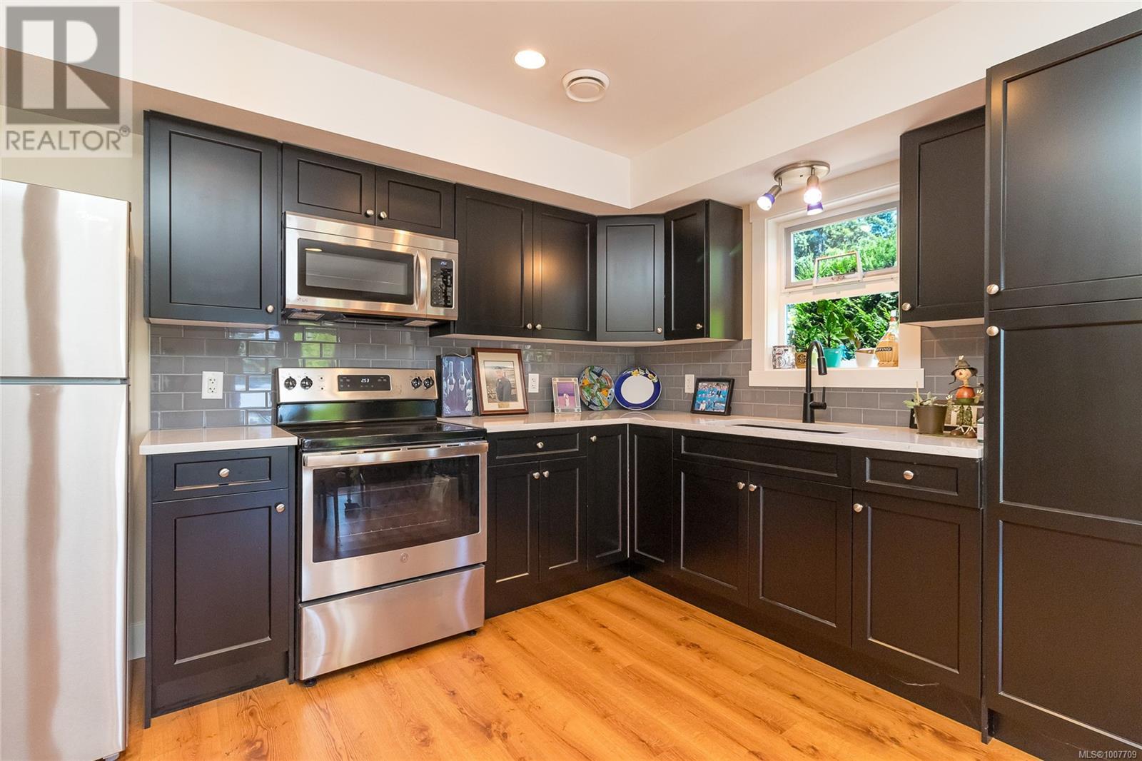 10146 YOUBOU RD - 40
