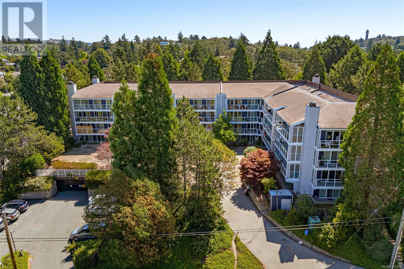 #403 3277 QUADRA ST - Image 26