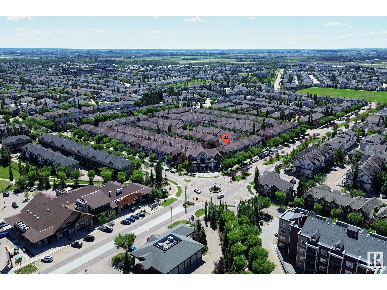 Photo 3 of 1641 Towne Centre Bv Nw, Edmonton AB