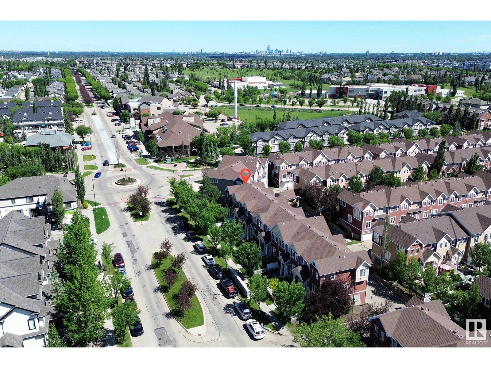 Photo 8 of 1641 Towne Centre Bv Nw, Edmonton AB